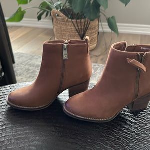 Blondo leather water proof size US6 boots worn once